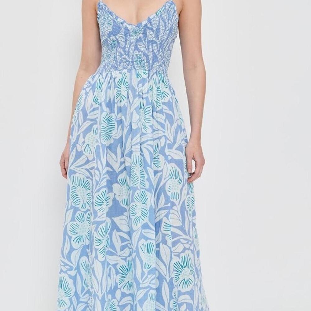 Flawed blue and white floral